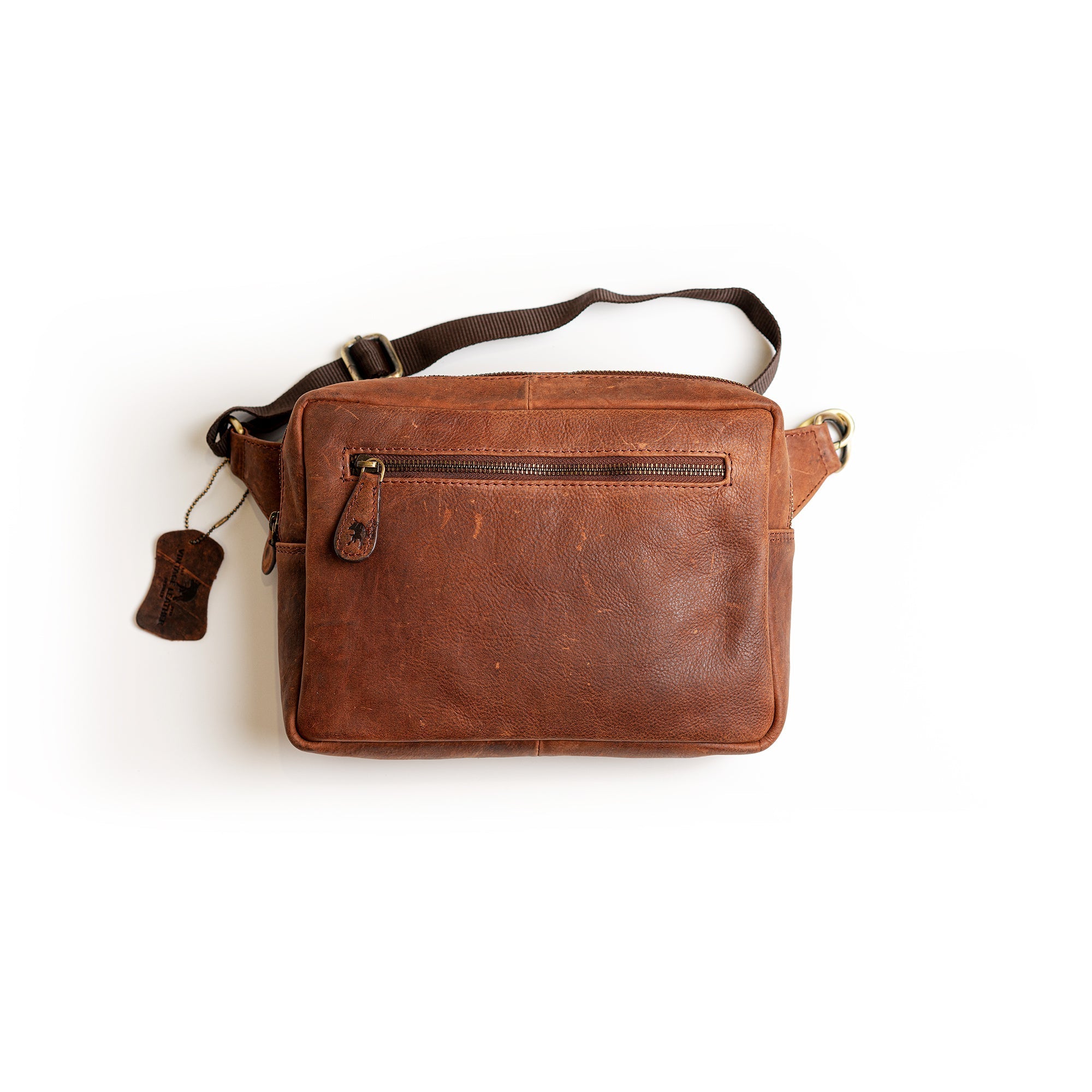 LeatherSlingBag_Akiva_1.jpg